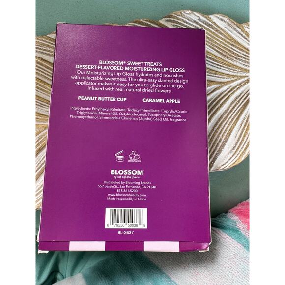 Blossom lip gloss - Picture 2 of 2